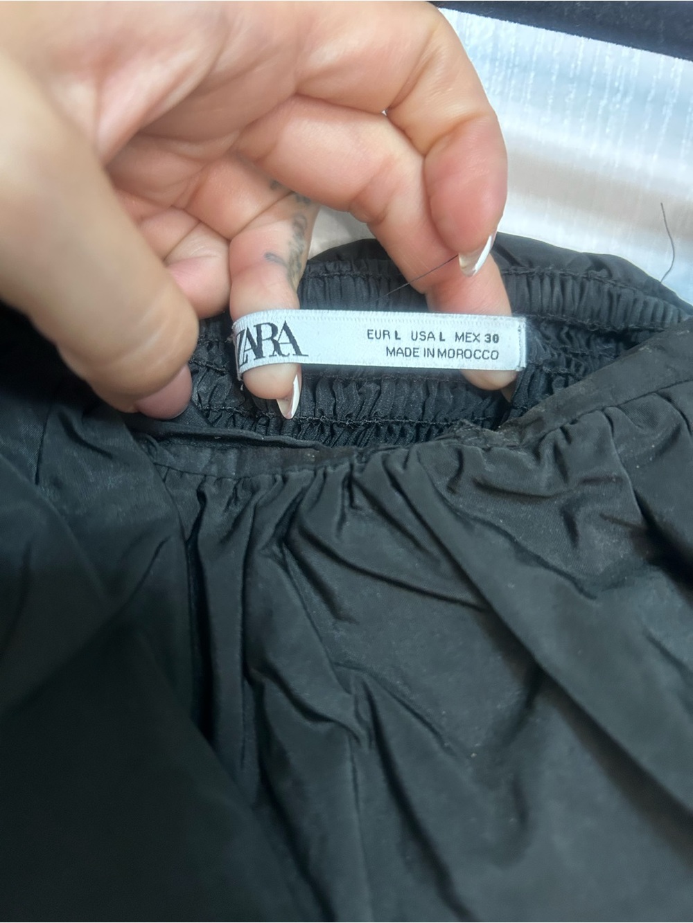 Zara Black Ruffled Off-Shoulder Ruched Crop Top - Picture 7 of 8